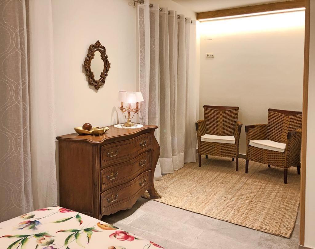 Cami De La Font Apartment Cretas Exterior photo